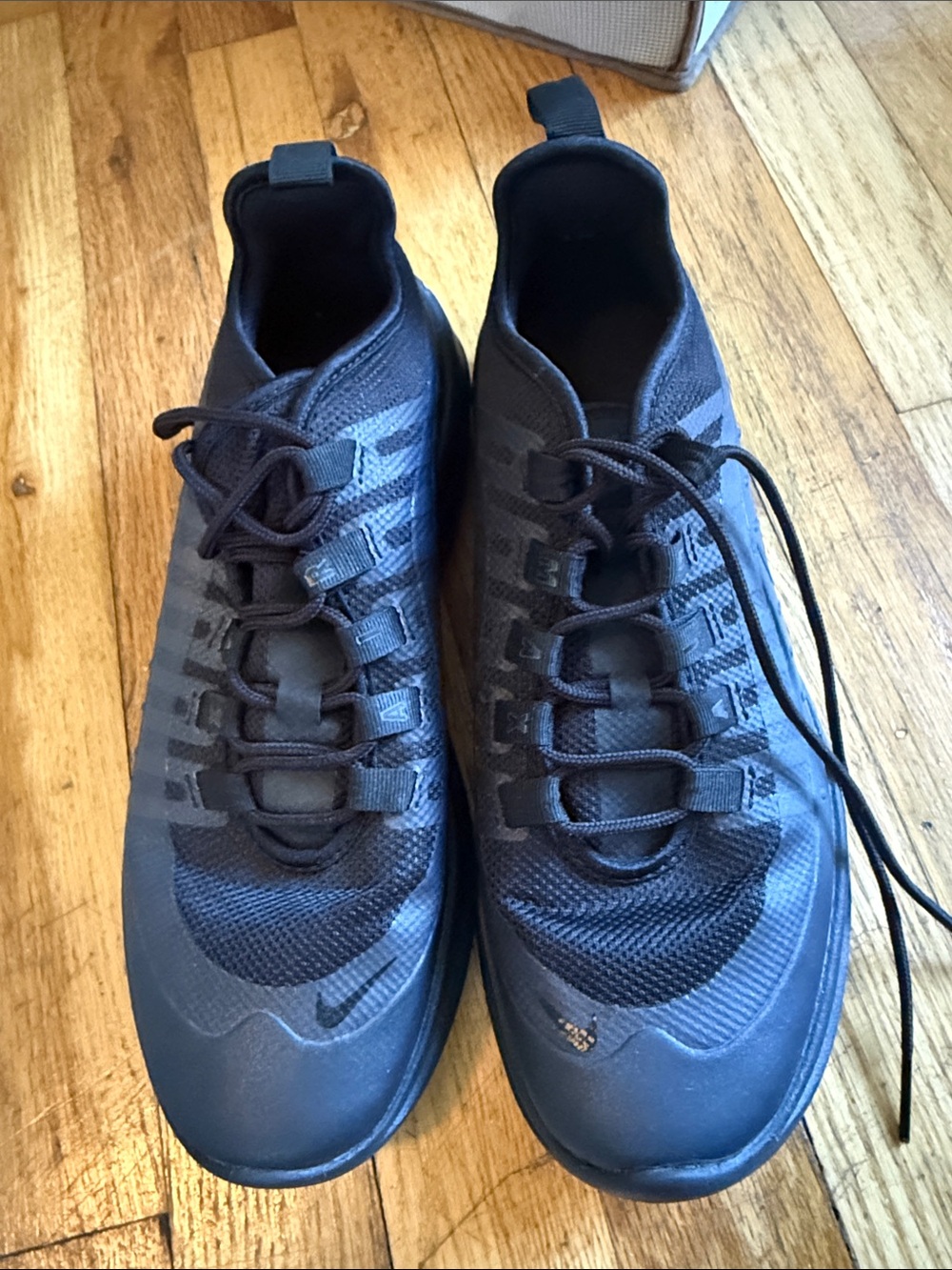 Nike Air Max Axis Youth Black Sneakers